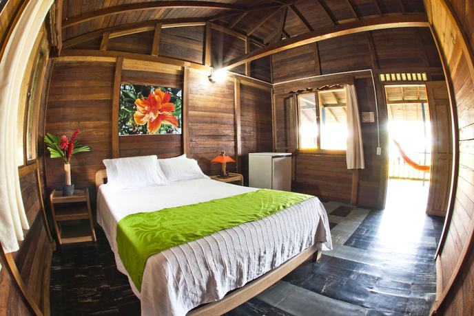 Imagen de la habitación del Hotel Playa de Oro Lodge. Foto 13