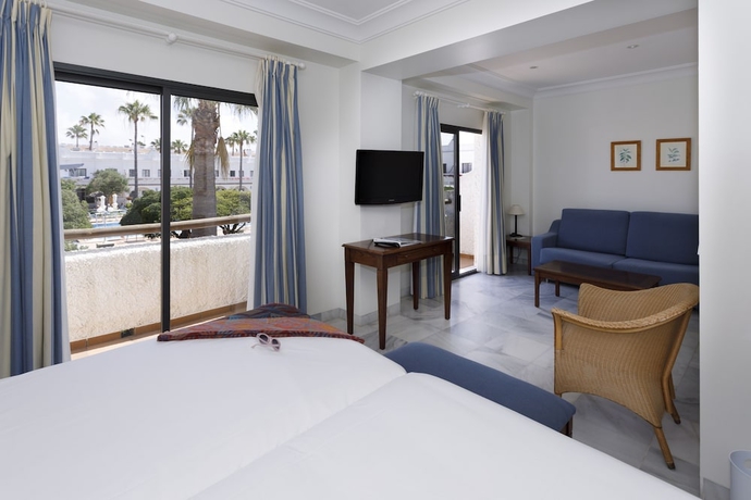 Imagen de la habitación del Hotel Playa de la Luz. Foto 2