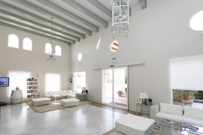 Imagen de los interiores del Hotel Playa de la Luz. Foto 17