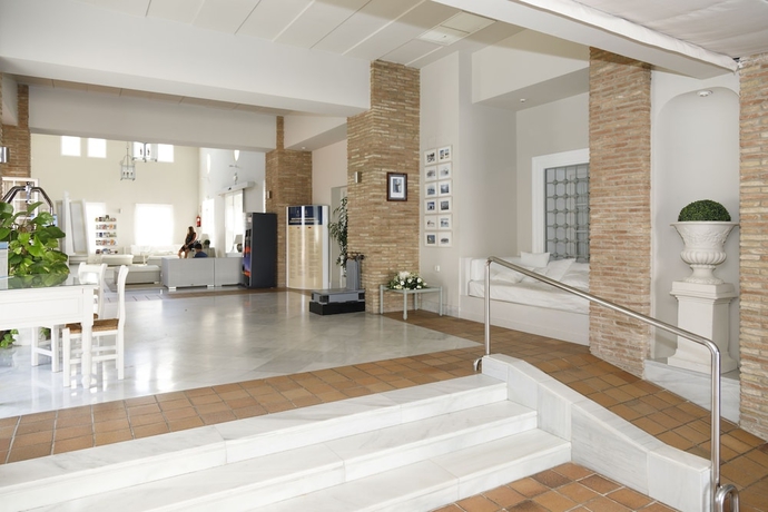 Imagen de los interiores del Hotel Playa de la Luz. Foto 18