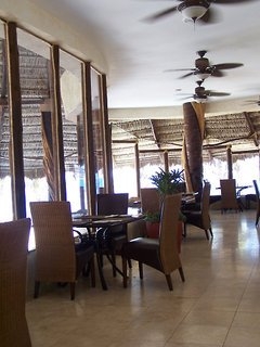 Imagen del bar/restaurante del Hotel Playa del Sol los Cabos. Foto 3