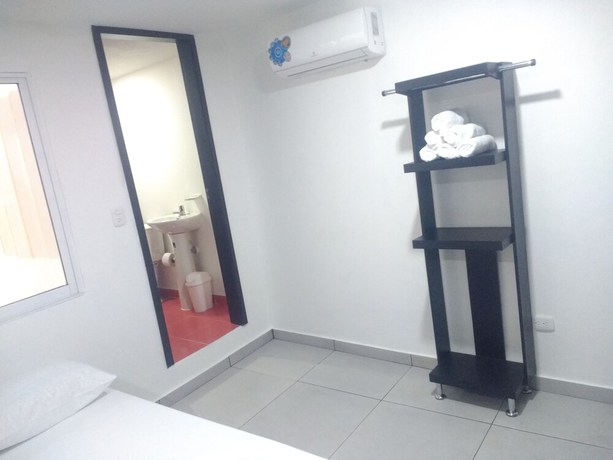 Imagen de la habitación del Hotel Playa y Caf&eacute;. Foto 15