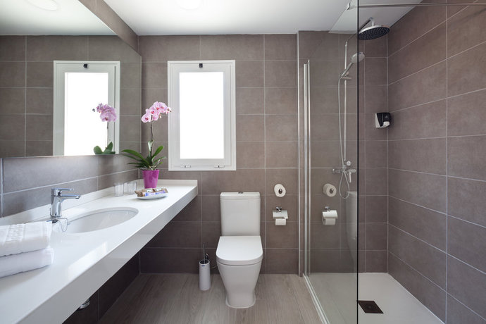 Imagen de la habitación del Hotel PlayaOlid. Foto 27