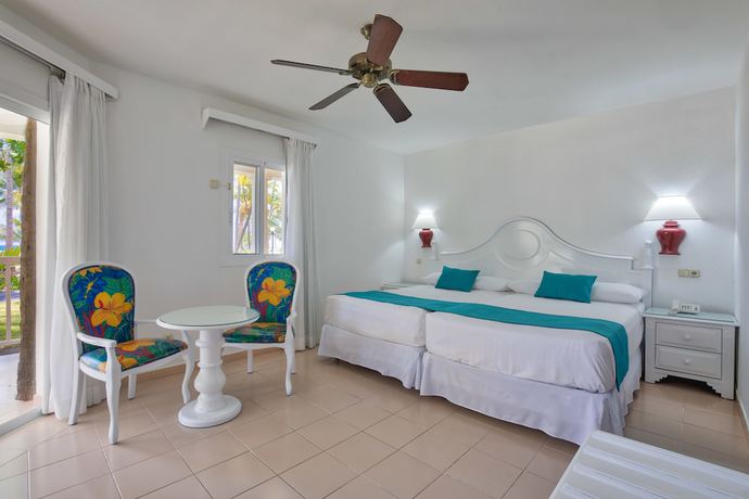 Imagen de la habitación del Hotel Playabachata. Foto 9