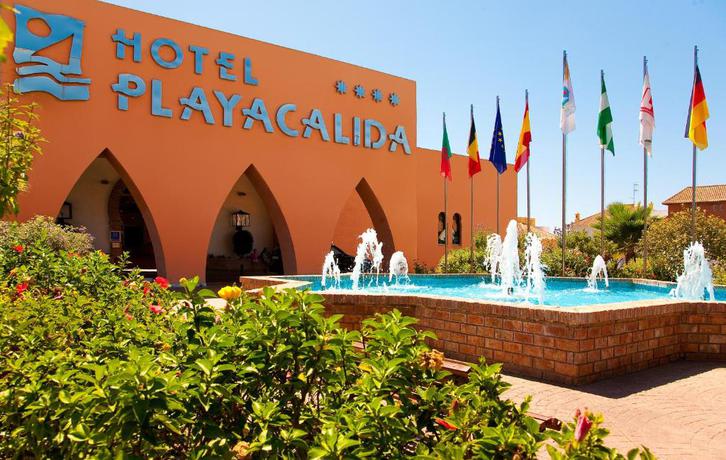 Imagen de los interiores del Hotel Playacálida. Foto 9