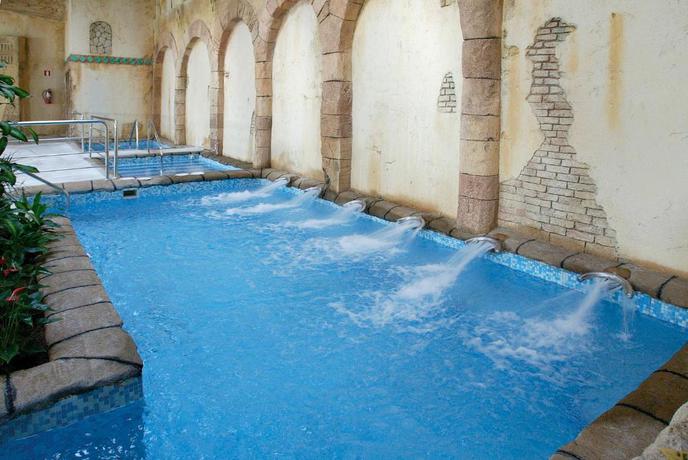 Imagen de la piscina del Hotel Playacálida. Foto 16