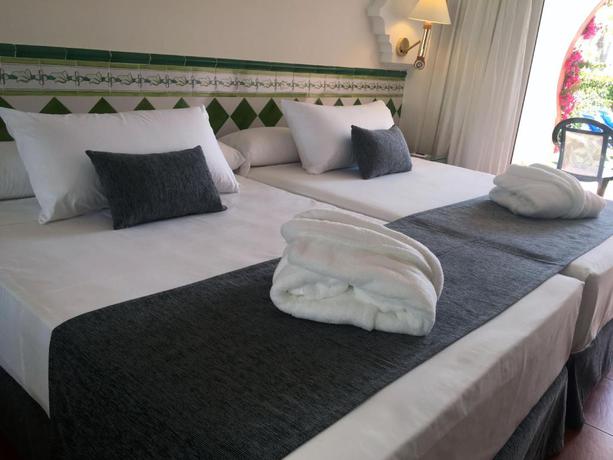 Imagen de la habitación del Hotel Playacálida. Foto 4