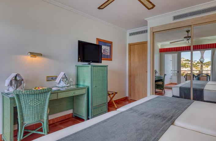 Imagen de la habitación del Hotel Playacálida. Foto 5