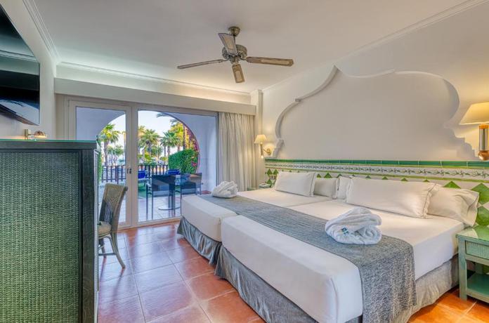 Imagen de la habitación del Hotel Playacálida. Foto 7