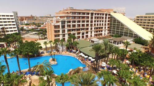 Imagen de los exteriores del Hotel Playacapricho. Foto 14
