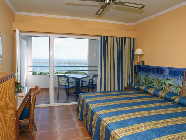 Imagen de la habitación del Hotel Playacartaya Aquapark & Spa. Foto 11