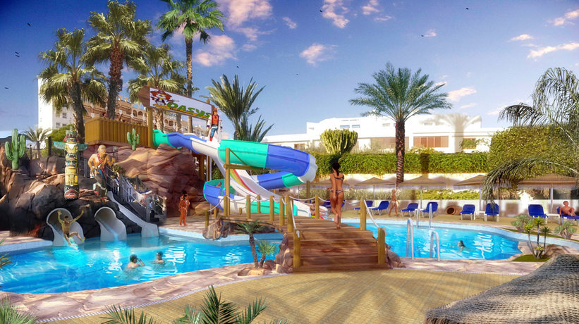 Imagen de la piscina del Hotel Playadulce. Foto 16