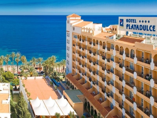 Imagen de los exteriores del Hotel Playadulce. Foto 13