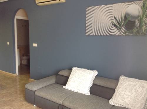 Imagen de la habitación del Hotel Playamarina 1 Aparthotel. Foto 2