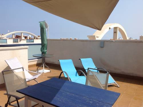 Imagen de la habitación del Hotel Playamarina 1 Aparthotel. Foto 7