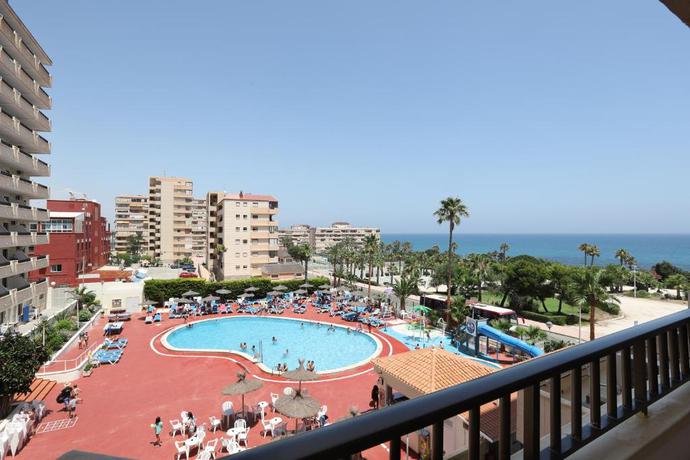 Imagen de los interiores del Hotel Playas De Torrevieja. Foto 4