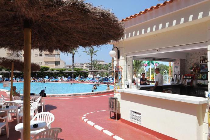 Imagen de los interiores del Hotel Playas De Torrevieja. Foto 6