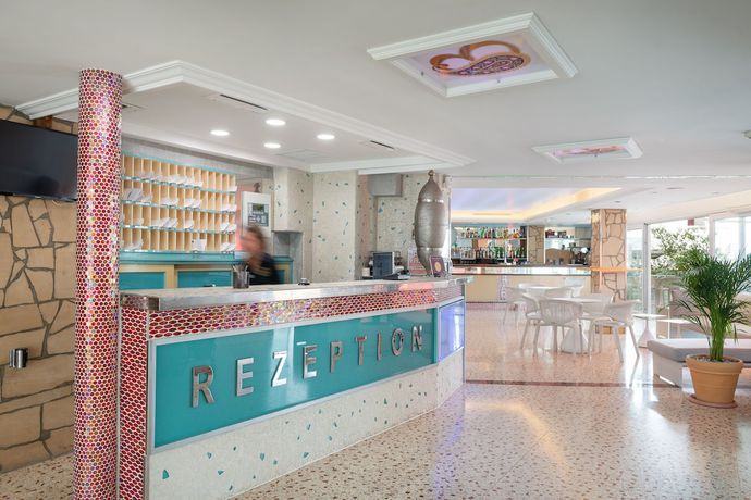 Imagen de los interiores del Hotel Playas Del Rey. Foto 10