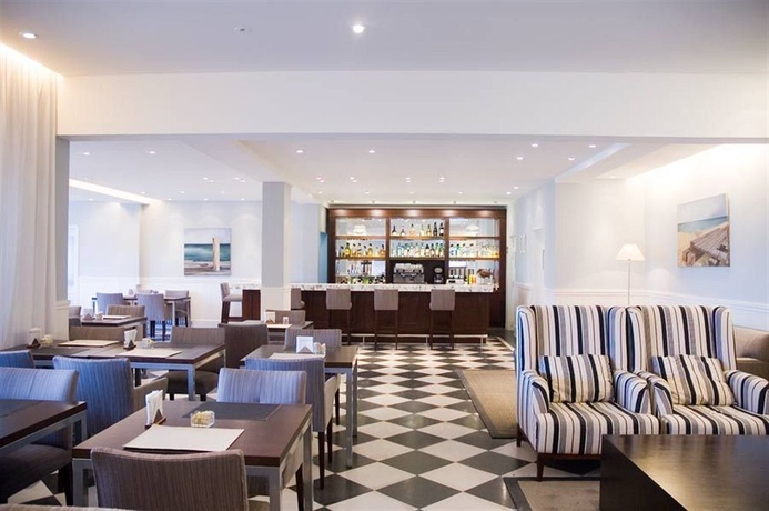 Imagen del bar/restaurante del Hotel Playas. Foto 4