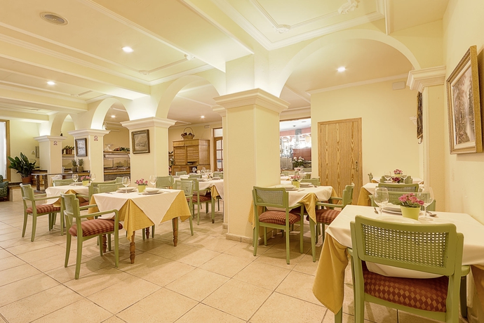 Imagen del bar/restaurante del Hotel Playas Paguera. Foto 5