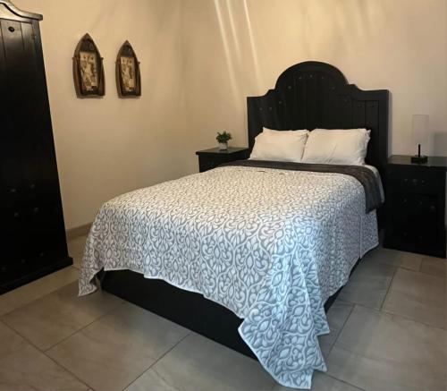 Imagen de la habitación del Hotel Playas Suites. Foto 20