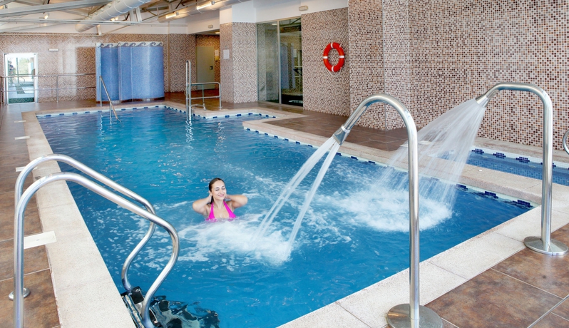 Imagen de la piscina del Hotel Playas de Guardamar. Foto 16