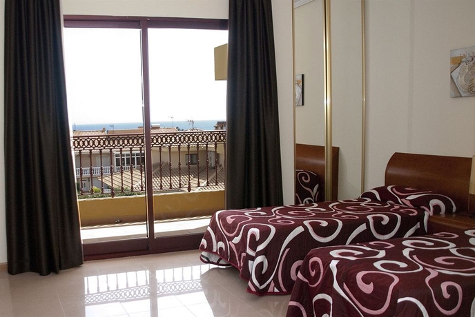 Imagen de la habitación del Hotel Playasol. Foto 7