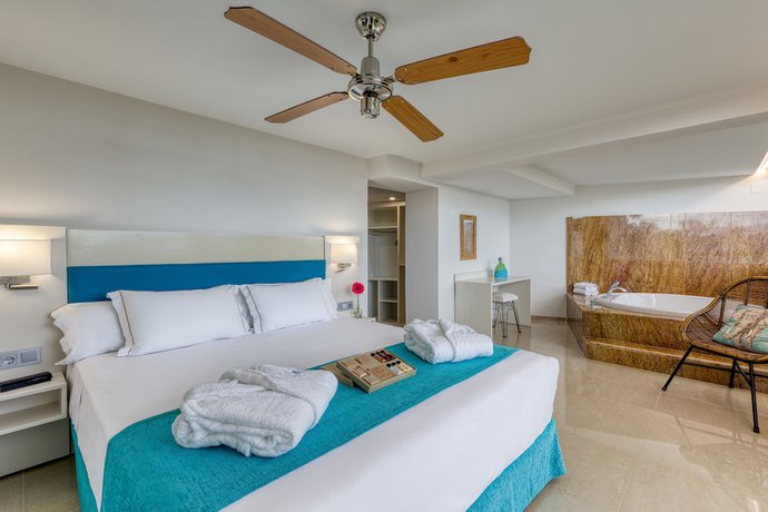 Imagen de la habitación del Hotel Playavera - Naturist Friendly. Foto 14