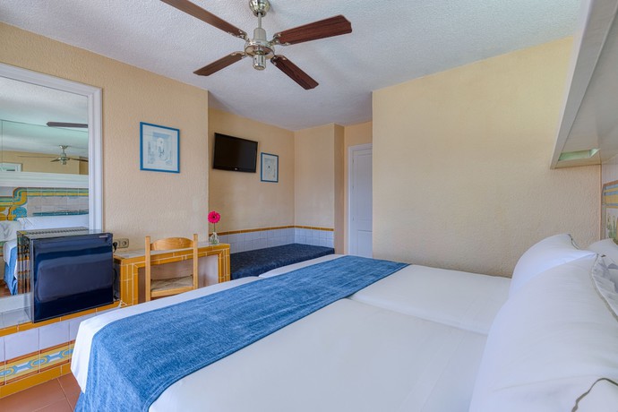 Imagen de la habitación del Hotel Playavera - Naturist Friendly. Foto 15