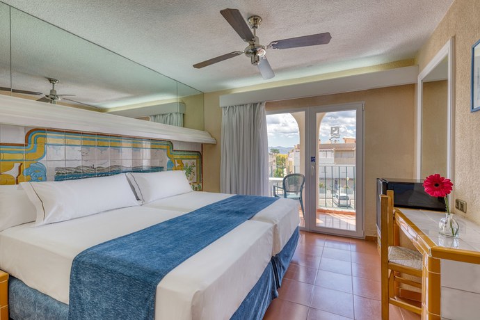 Imagen de la habitación del Hotel Playavera - Naturist Friendly. Foto 16