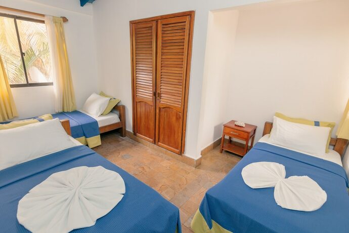 Imagen general del Hotel Playazul Cove&ntilde;as. Foto 9