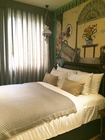 Imagen de la habitación del Hotel Playhaus Thonglor. Foto 7