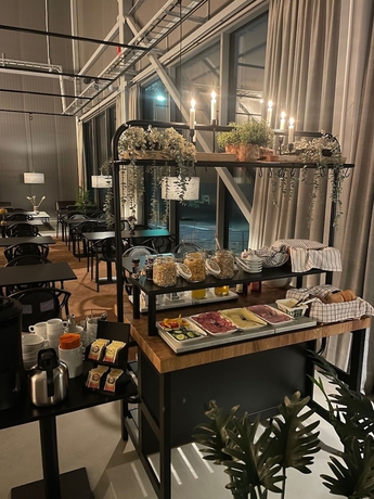 Imagen del bar/restaurante del Hotel Playhotel. Foto 8