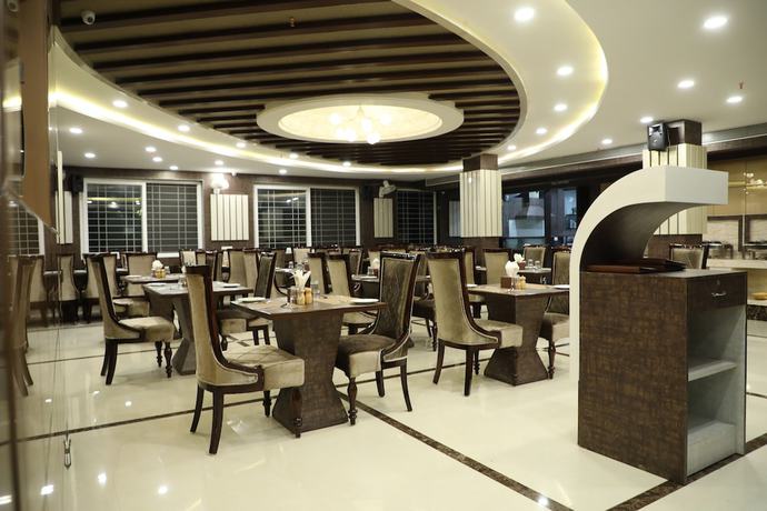 Imagen del bar/restaurante del Hotel Playotel Inn Anmol Classic. Foto 4
