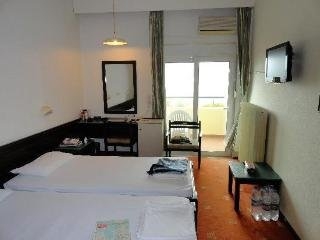 Imagen de la habitación del Hotel Plaza, Alejandr&oacute;polis. Foto 3