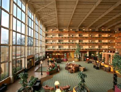 Imagen de la habitación del Hotel Plaza And Suites. Foto 2