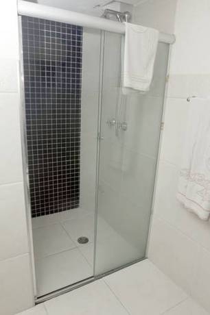 Imagen de la habitación del Hotel Plaza Apolo. Foto 10