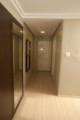 Imagen de la habitación del Hotel Plaza Apolo. Foto 15