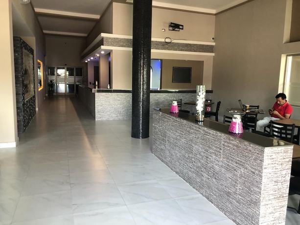 Imagen de los interiores del Hotel Plaza Arteaga. Foto 18