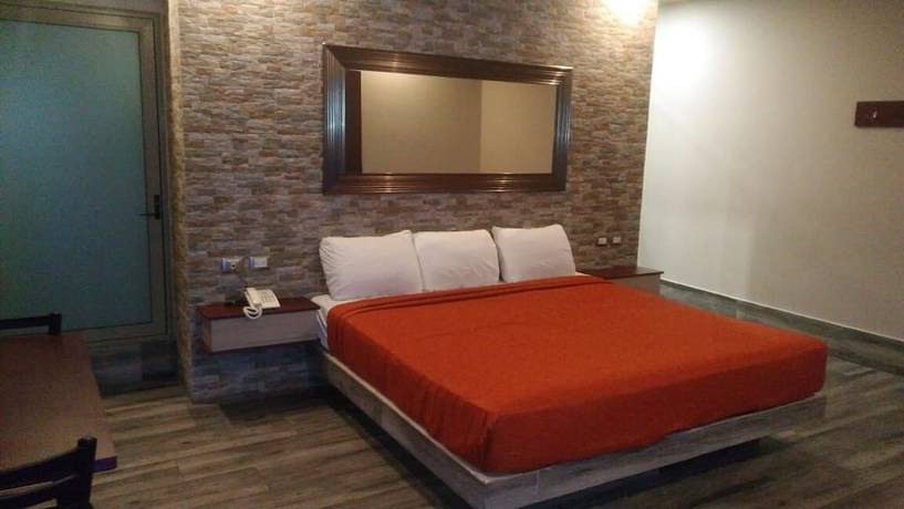 Imagen de la habitación del Hotel Plaza Arteaga. Foto 16