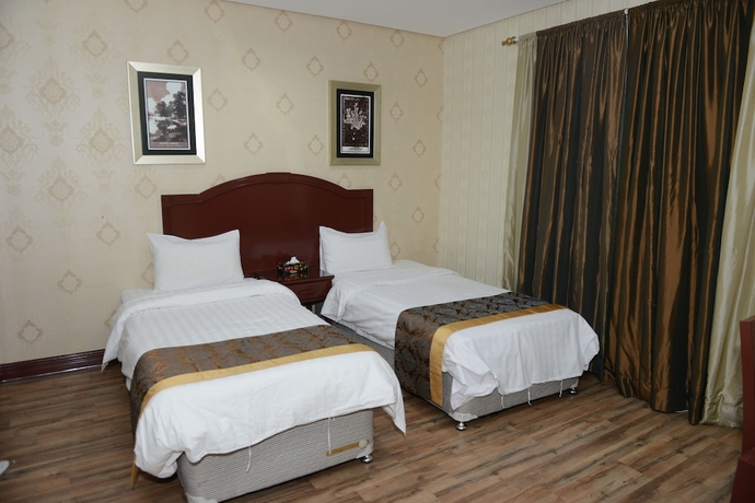 Imagen de la habitación del Hotel Plaza Athenee, Kuwait. Foto 3