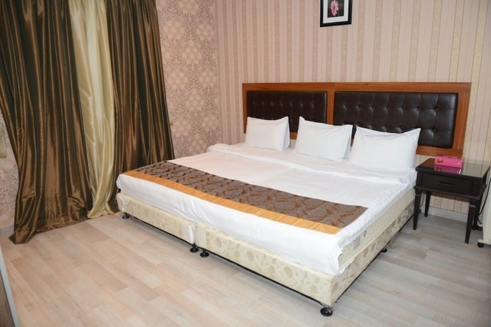 Imagen de la habitación del Hotel Plaza Athenee, Kuwait. Foto 12