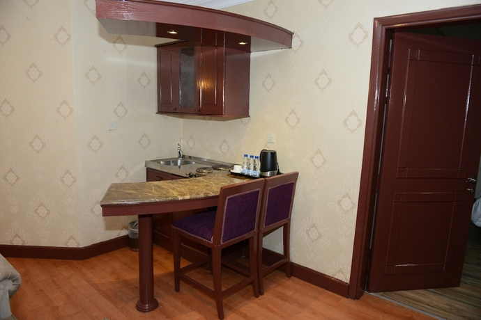 Imagen de la habitación del Hotel Plaza Athenee, Kuwait. Foto 14