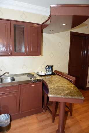 Imagen de la habitación del Hotel Plaza Athenee, Kuwait. Foto 15