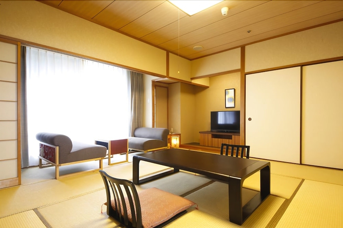 Imagen de la habitación del Hotel Plaza Awajishima. Foto 2