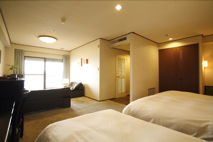 Imagen de la habitación del Hotel Plaza Awajishima. Foto 10