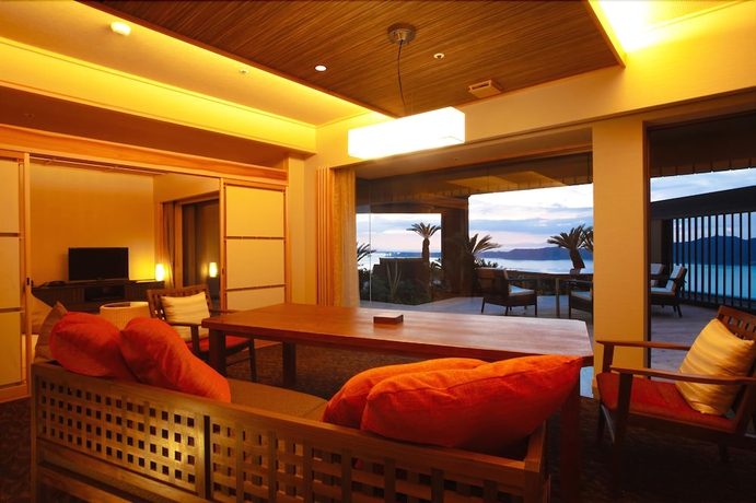 Imagen de la habitación del Hotel Plaza Awajishima. Foto 13