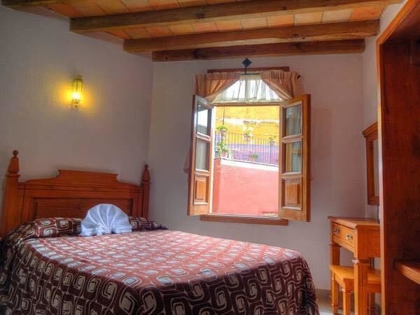 Imagen de la habitación del Hotel Plaza Baratillo. Foto 9