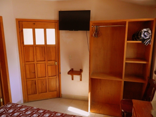 Imagen de la habitación del Hotel Plaza Baratillo. Foto 10