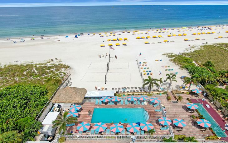 Imagen general del Hotel Plaza Beach Beachfront Resort. Foto 1